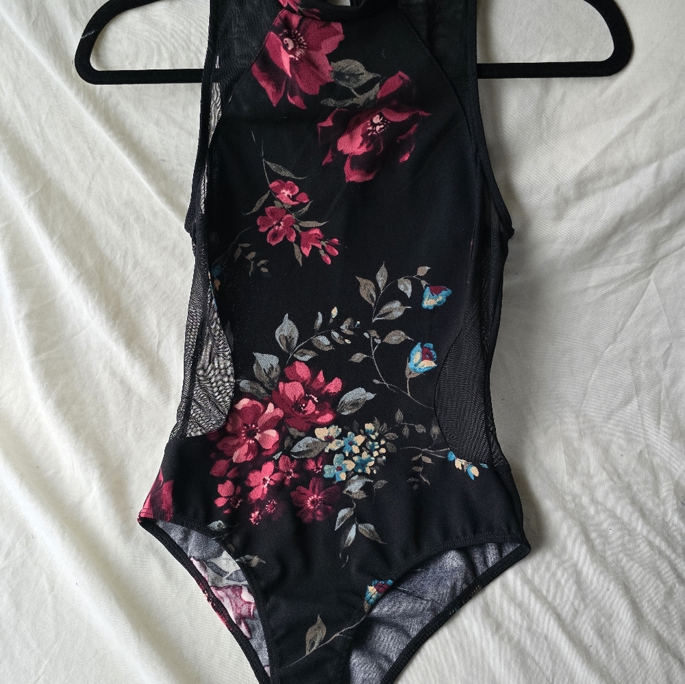 Charlotte Russe NWOT Bodysuit Size Small